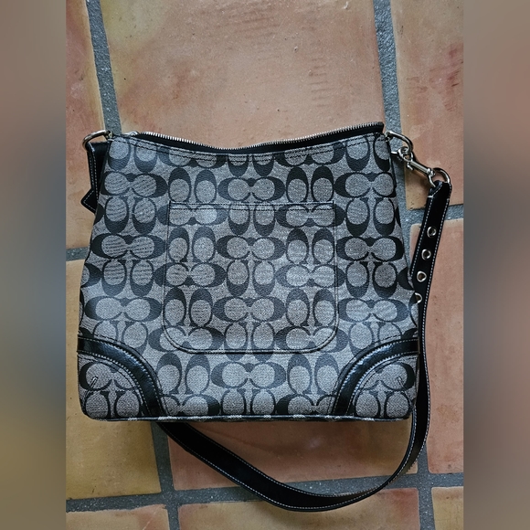 Coach purse , AUTHENTIC COACH K1193-F18925 HERITAGE BLACK/GRAY Bag Purse Tote - Picture 2 of 9